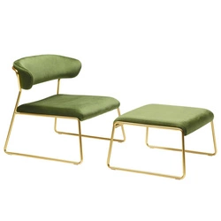 Zelené sametové lounge křeslo Lisa SCAB Design na zlatých lyžinách do moderního glamour obýváku