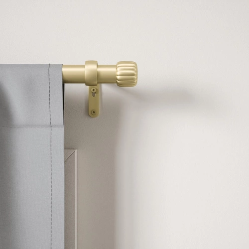 Teleskopická garnýž Cleo zlatá 168–305 cm do obýváku a jídelny Umbra