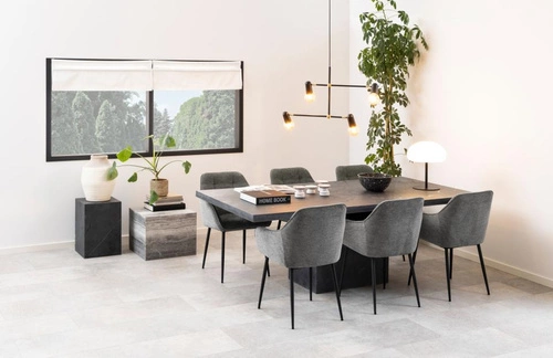 Čalouněná jídelní židle s područkami Brooke antracitová moderní Actona