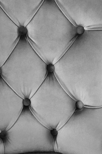 Čalouněná sametová židle Charlotte šedá do jídelny a obýváku moderní glamour Intesi