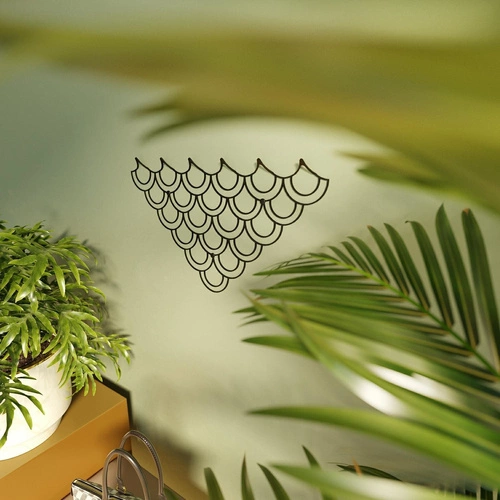 Zlatý nástěnný věšák Husk M Polyhedra moderní kovový do předsíně 56 cm