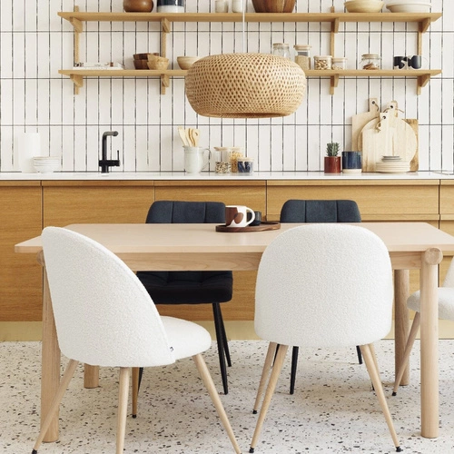 Čalouněná jídelní židle Sirac tmavě šedá s černými kovovými nohami do jídelny a obýváku Atmosphera