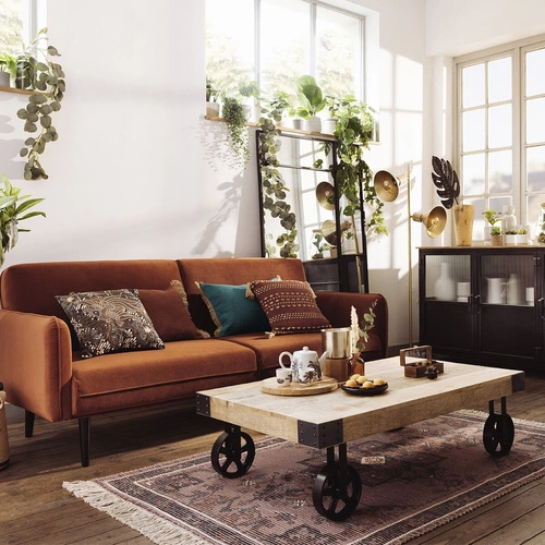 Stojací lampa do obýváku glamour Bota Atmosphera zlatá, kovová s mangovým dřevem, 151 cm