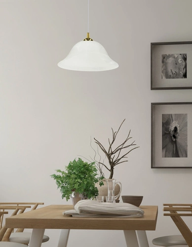 Závěsné skleněné svítidlo Vera zlaté do obýváku a jídelny s alabastrovým stínidlem 25 cm