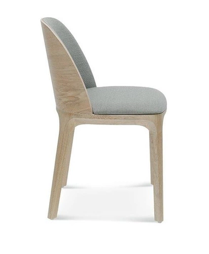 Čalouněná židle Fameg Arch do jídelny a obýváku, personalizovaná, dub premium, moderní