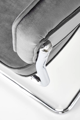 Čalouněná sametová židle Nelson Intesi šedá na lyžinách do jídelny moderní glamour