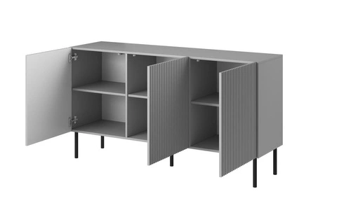 Komoda Harbin 150 cm šedá s drážkovanými dvířky moderní na nožkách do obýváku Intesi