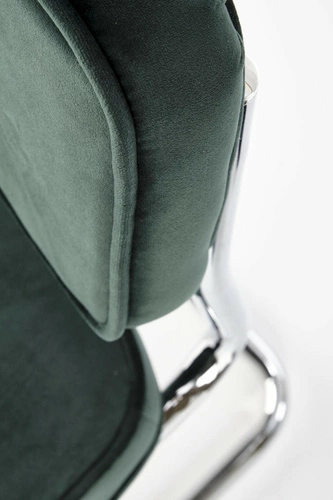 Čalouněná sametová židle Nelson Intesi zelená glamour na lyžinách do jídelny a obýváku