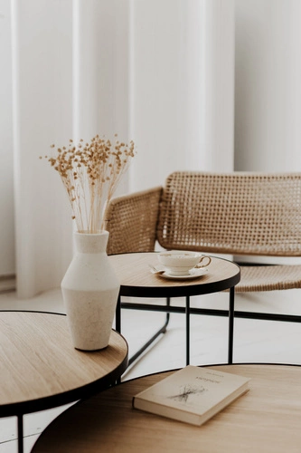 Kulaty dubový konferenční stolek Tre 430 NORDIFRA moderní skandinávský do obýváku 43 cm