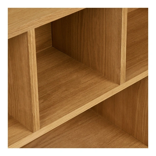 Nízká skandinávská knihovna Oshawa z přírodního dubu 112 cm