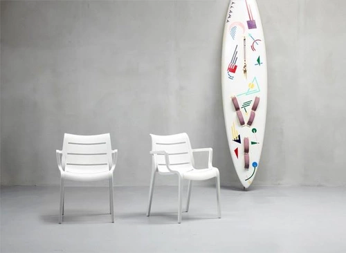 Zahradní židle Sunset SCAB Design bílá plastová stohovatelná s područkami snadné čištění