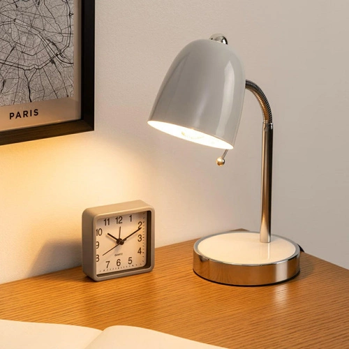 Noční lampička do ložnice Izan bílá 35,5 cm moderní kovová Atmosphera na stůl