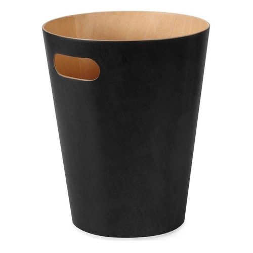 Umbra Woodrow černý moderní dřevěný odpadkový koš do kanceláře 7,5 l