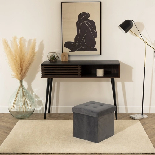 Šedý sametový taburet s úložným prostorem do obýváku ve stylu glamour Lysandre VIC Atmosphera 37,8 cm