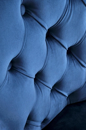 Jídelní židle Charlotte Intesi čalouněná sametem v námořnické modři s dřevěnými nohami glamour