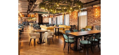 Jídelní židle Fameg B-9 čalouněná dřevěná s područkami na míru