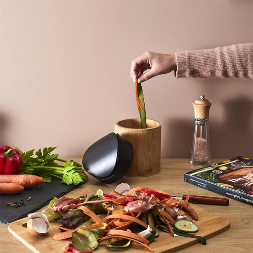 Intesi Mini bambusový otočný odpadkový koš do koupelny a kuchyně černý 1L