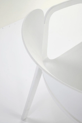 Bílá jídelní a zahradní židle Nadine z plastu, moderní, stohovatelná s područkami