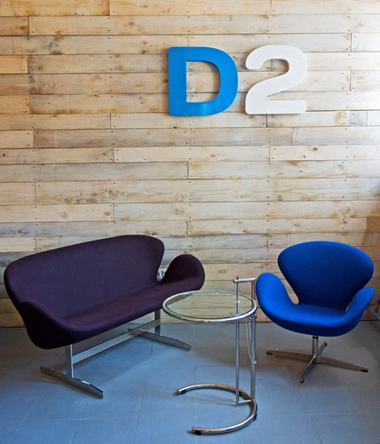 Konferenční stolek Frame kulatý skleněný stříbrný moderní nastavitelný do obýváku inspirovaný E.Gray