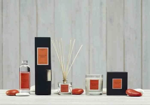 Sójová vonná svíčka Cereria Molla Santiago 230g mango malina dárek do obýváku