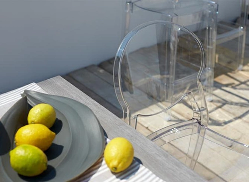 Moderní bílá jídelní židle Igloo stohovatelná z polykarbonátu SCAB Design