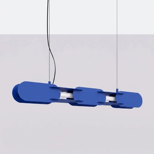 Závěsné LED svítidlo CHAIN 91 ultramarínové do moderního obývacího pokoje