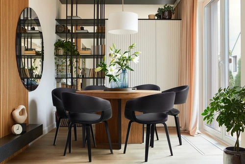 Čalouněná jídelní židle Supernova Intesi černá, moderní s područkami, snadno čistitelná