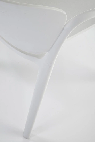 Bílá jídelní a zahradní židle Nadine z plastu, moderní, stohovatelná s područkami