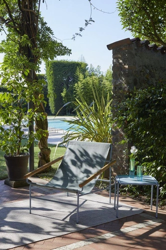 Zahradní relaxační křeslo Dress_Code Smart moderní s područkami na terasu i do exteriéru