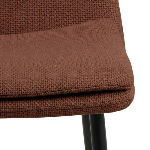 Čalouněná jídelní židle Becca Actona moderní terakota na černých nohách