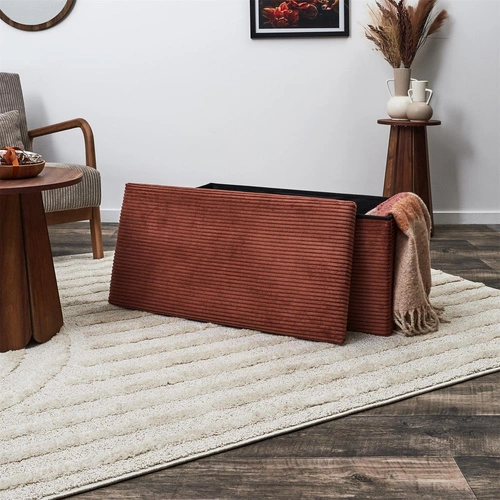 Skládací taburet s úložným prostorem z manšestru v barvě terakoty do obýváku a předsíně Velse Scott Intesi