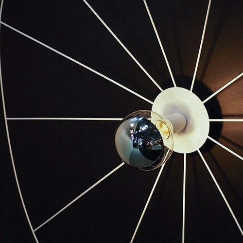 Nástěnné svítidlo ESKOLA 140 černé moderní kovové do obývacího pokoje a ložnice Thoro