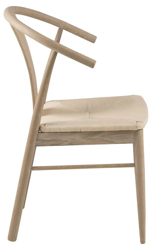 Dřevěná jídelní židle s područkami a výpletem Janik Actona ve skandinávském stylu