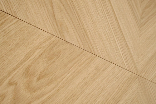 Rozkládací jídelní stůl Manavi 240 cm přírodní dub černé nohy moderní