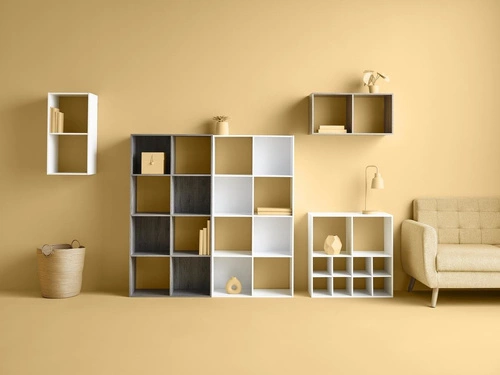 Moderní šedá modulární knihovna a police na hračky Kali s 4 policemi, personalizovaná, 67,6 cm