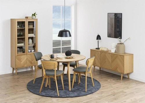 Jídelní kulatý stůl Nagano Actona světlý dub skandinávský s rybí kostí 120 cm