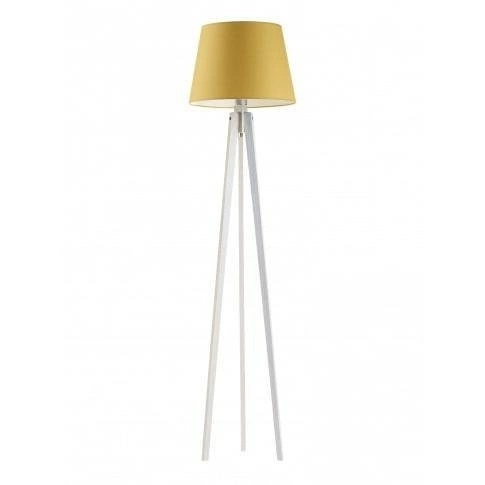 Stojací lampa do obýváku Curacao moderní žlutá s textilním stínidlem a dřevěnou konstrukcí Lysne