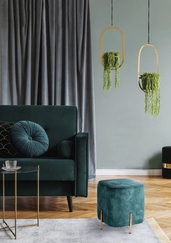 Puf Izbit Velvet modrý glamour na zlatých nohách do obývacího pokoje a ke kosmetickému stolku 42,5 cm Intesi