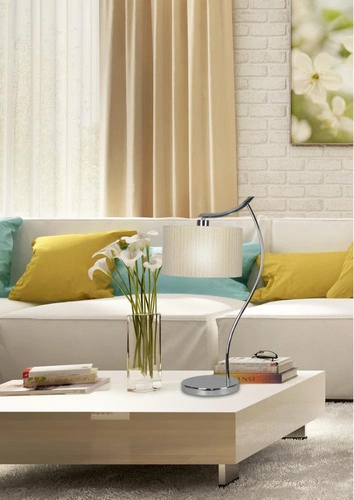 Moderní stolní lampa Draga s krémovým stínidlem do ložnice a obýváku CANDELLUX