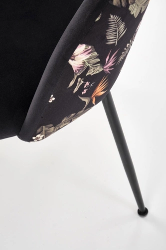 Čalouněná sametová jídelní židle Sarah černá moderní na kovových nohách Intesi