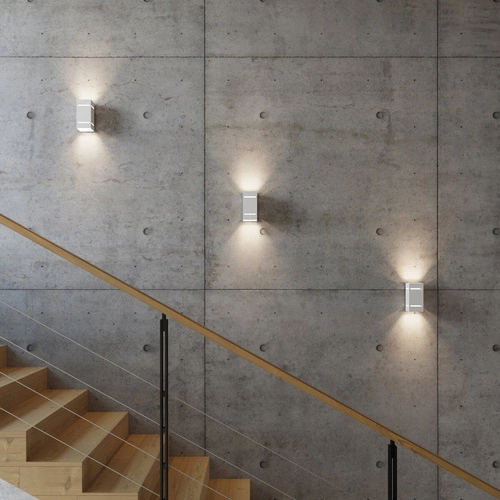 Moderní bílá nástěnná lampa Blocco Sollux Lighting z hliníku do ložnice a obývacího pokoje