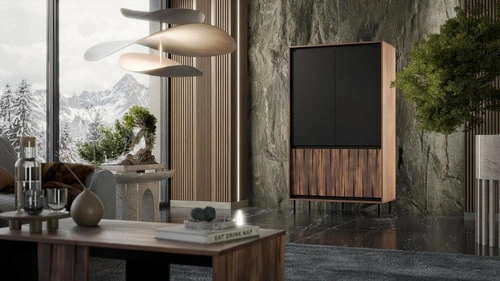 Moderní ořechová skříň Miri s černým kovem do obýváku a předsíně