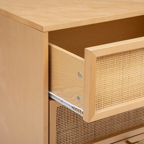 Moderní ratanová komoda Rayo 120 cm se zásuvkami na zlatých nohách do obýváku Atmosphera