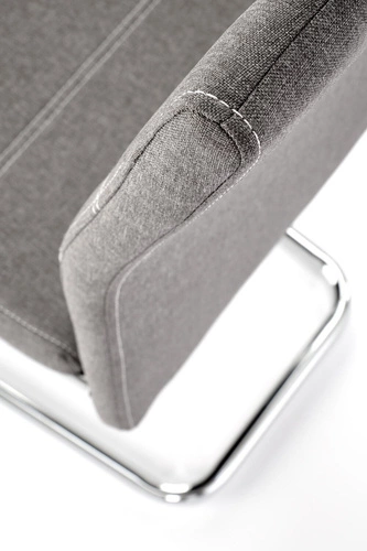 Čalouněná židle Tenesse šedá na chromovaných lyžinách do jídelny moderní Intesi