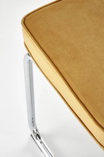 Čalouněná židle Nelson Intesi sametová hořčicová na lyžinách do jídelny moderní