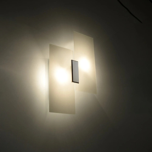 Moderní bílá nástěnná lampa FABIANO Sollux Lighting do obýváku a ložnice sklo kov