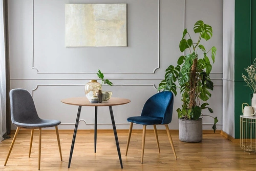 Jídelní kulatý stůl Sottile 80 cm moderní přírodní deska a černé kovové nohy Simplet