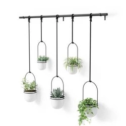 Závěsný květináč Triflora Umbra moderní sada květináčů na bylinky do bytu 95 cm