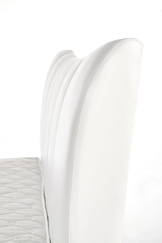 Čalouněná postel Sany bílá