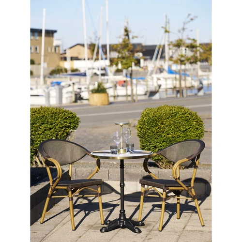 Židle Calda boho tmavě hnědá s područkami do jídelny a na terasu